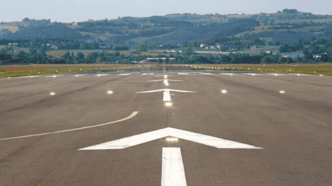 Visite de la plateforme de l'Aéroport Saint-Étienne Loire